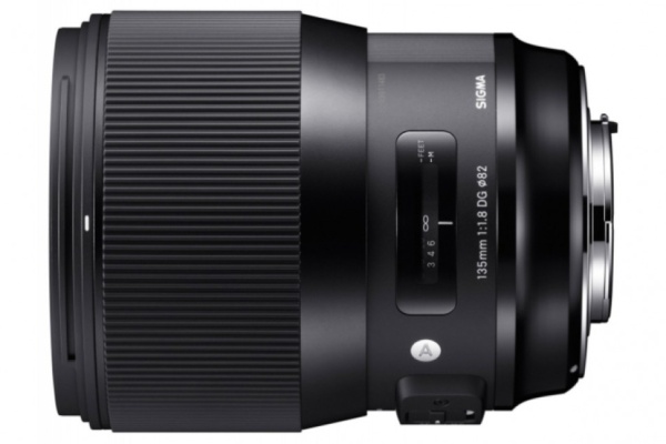 Объектив Sigma AF 135mm f/1.8 DG HSM Art Nikon F