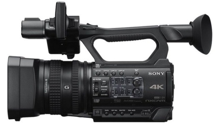 Видеокамера Sony HXR-NX200