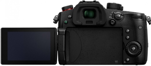 Фотоаппарат беззеркальный Panasonic Lumix DC-GH5 Mark II Body
