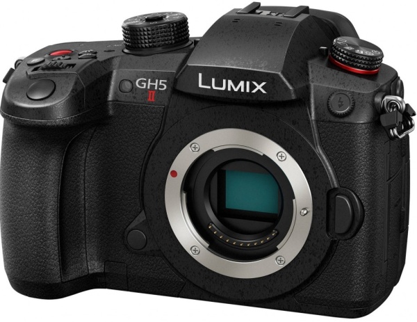 Фотоаппарат беззеркальный Panasonic Lumix DC-GH5 Mark II Body