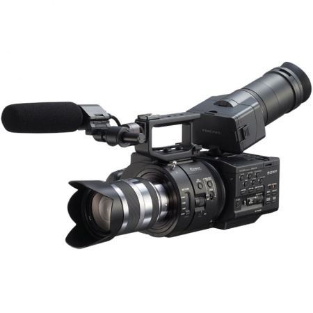 Видеокамера Sony NEX-FS700 Kit 18-200