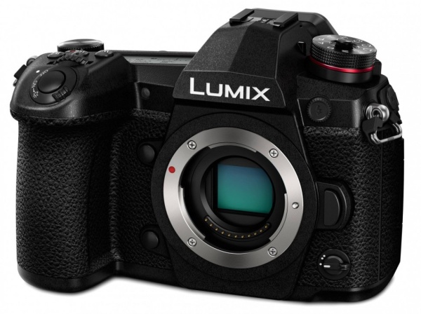 Фотоаппарат беззеркальный Panasonic Lumix DC-G9 Body