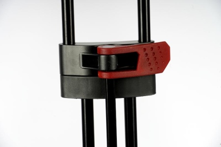 Профессиональный алюминиевый штатив FST TH605A с видеоголовой