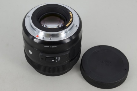 Объектив Sigma AF 30mm f/1.4 DC HSM Art Canon EF-S