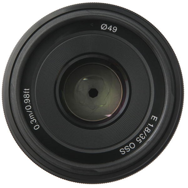 Объектив Sony 35mm f/1.8 (SEL35F18)